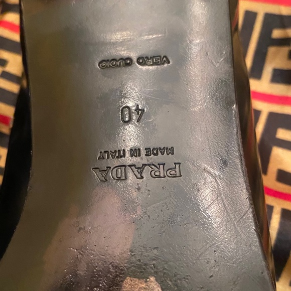 Prada shoes - Picture 6 of 8